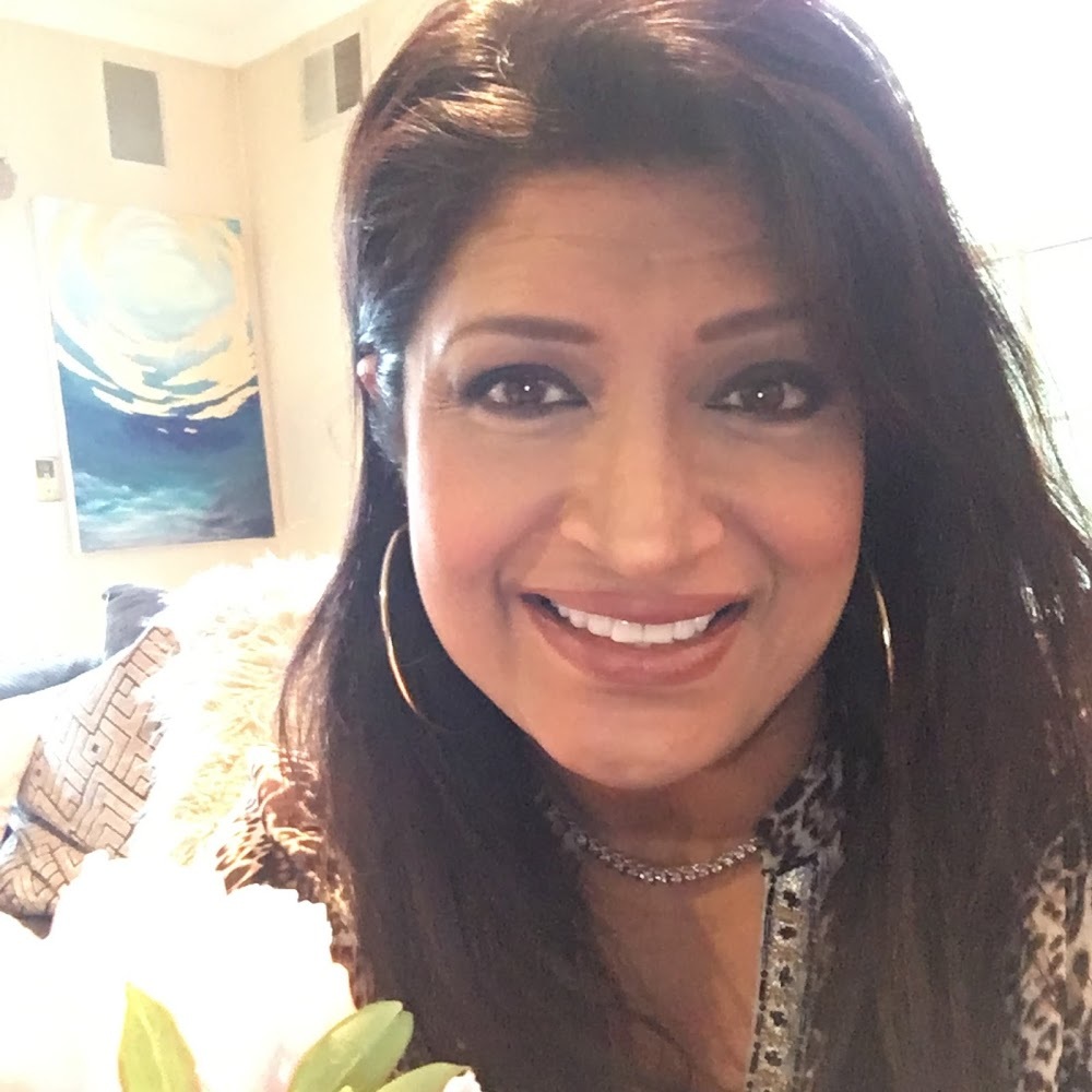 Meet your Posher, Sarina